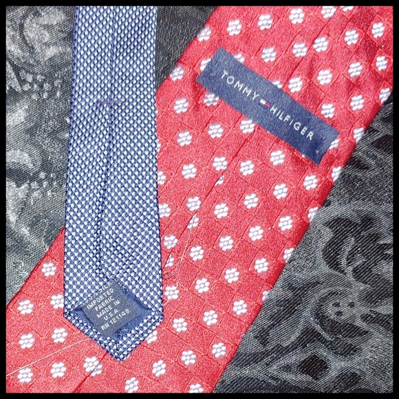 Tommy Hilfiger Silk Tie - Picture 4 of 6